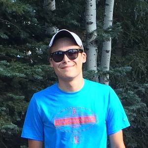 Meet your Posher, Matias